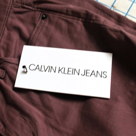 Calvin Klein Purple Ankle Skinny Jeans NWT, Size 2 - Picture 5 of 8